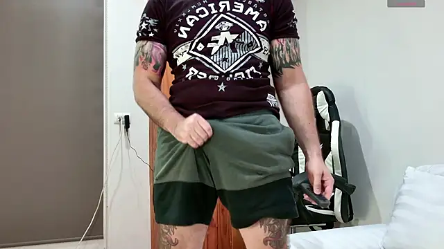 Snapshot of JayXCee_Official chatting on 02-08-25, 03:19 JayXCee Official online show from 02-08-25, 03:19