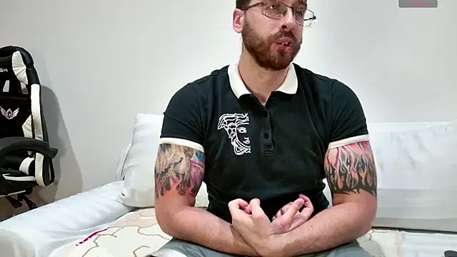 Snapshot of JayXCee_Official chatting on 02-08-25, 02:49 JayXCee Official online show from 02-08-25, 02:49