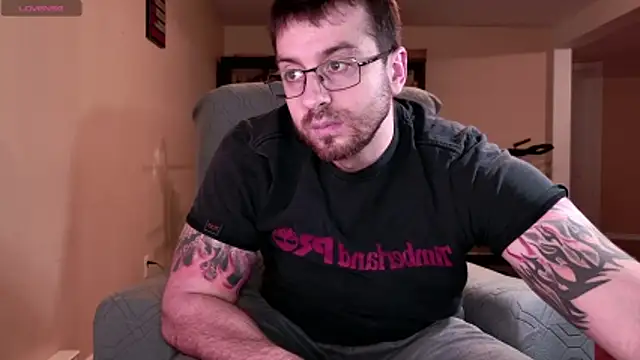 Snapshot of JayXCee_Official chatting on 12-22-25, 01:46 JayXCee Official online show from 12-22-25, 01:46