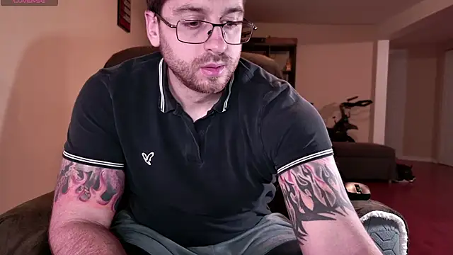 Snapshot of JayXCee_Official chatting on 01-10-26, 01:18 JayXCee Official online show from 01-10-26, 01:18