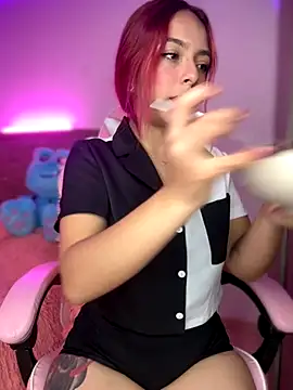 YovngBaby online show from 10-22-25, 02:12