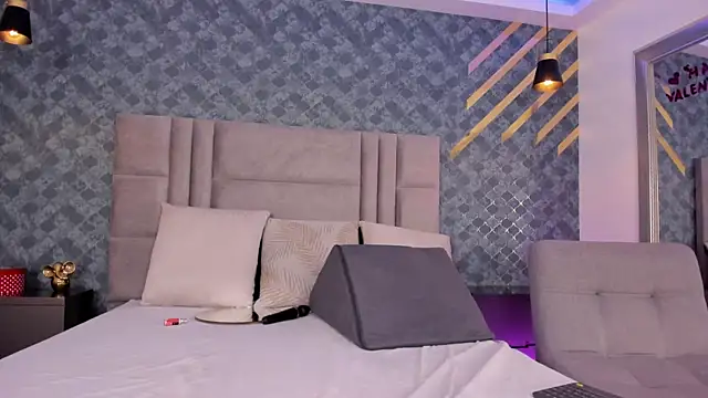 NiiaMoore online show from 03-09-25, 01:56