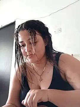 Liancy online show from 02-24-25, 06:15