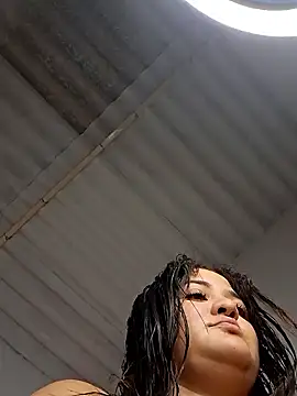 Liancy online show from 02-28-25, 09:01