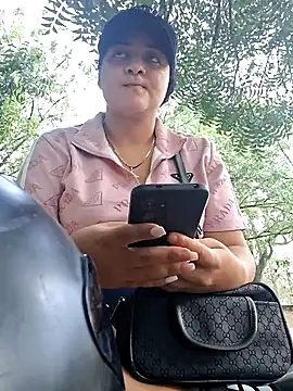 Liancy online show from 09-17-25, 09:05