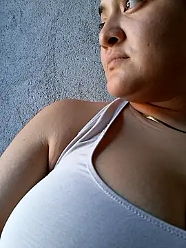 Liancy online show from 09-21-25, 06:31