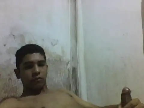 Snapshot of Leopardogonza chatting on 12-19-25, 03:30 Leopardogonza online show from 12-19-25, 03:30