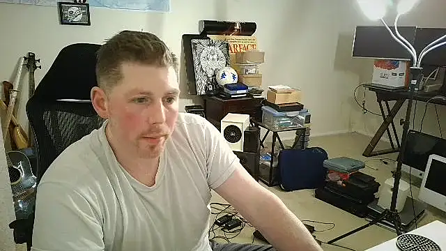 Rock Pierce online show from 10-21-25, 06:47