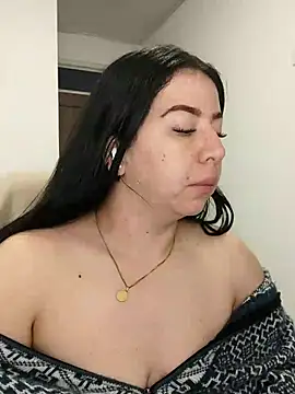 Snapshot of Im_coco chatting on 07-11-26, 11:13 Im coco online show from 07-11-26, 11:13