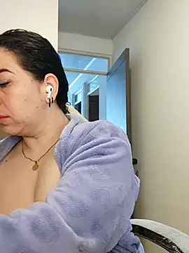 Snapshot of Im_coco chatting on 07-15-26, 01:16 Im coco online show from 07-15-26, 01:16