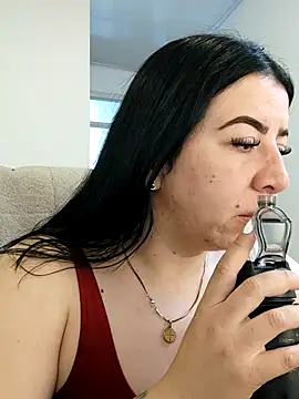 Snapshot of Im_coco chatting on 07-27-26, 01:29 Im coco online show from 07-27-26, 01:29