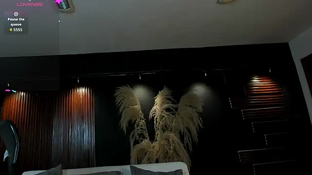 IsabellaaJoness online show from 10-12-25, 02:16