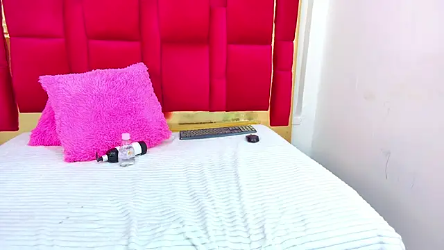 CoralHarrinson online show from 03-22-25, 12:28