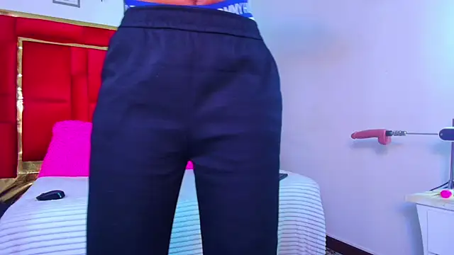 CoralHarrinson online show from 09-20-25, 05:25