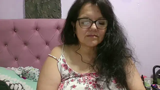kassandra02 online show from 06-05-26, 03:35