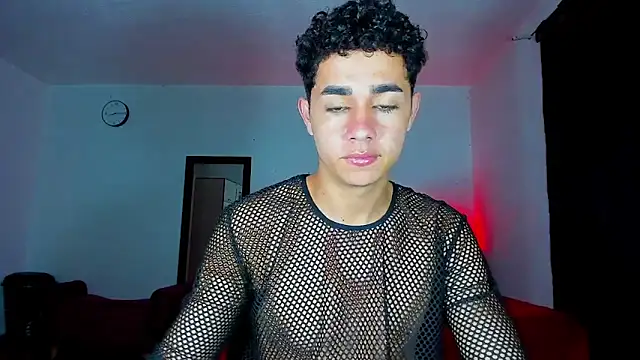 Snapshot of DavidfullOFlove chatting on 02-20-25, 05:55 DavidfullOFlove online show from 02-20-25, 05:55