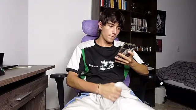 alex connorr online show from 11-02-25, 10:56