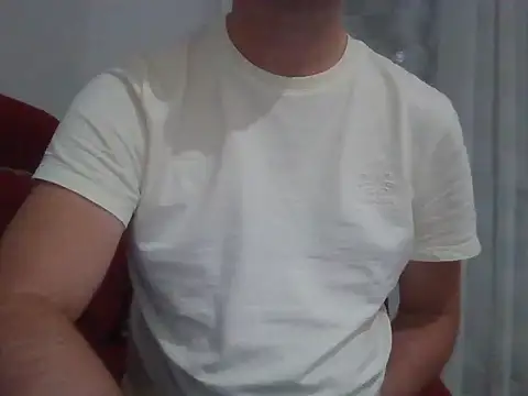 Snapshot of fikoivos chatting on 09-15-25, 08:20 fikoivos online show from 09-15-25, 08:20