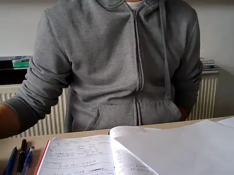 Snapshot of fikoivos chatting on 09-27-25, 07:35 fikoivos online show from 09-27-25, 07:35