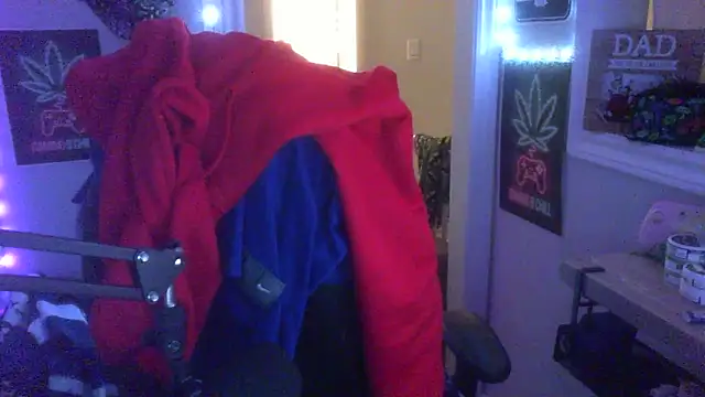 Snapshot of GeneralXMillyX chatting on 11-09-25, 03:43 GeneralXMillyX online show from 11-09-25, 03:43