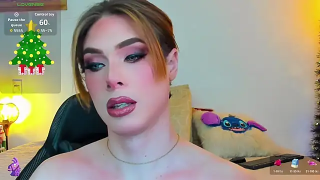 Snapshot of mike_blossom chatting on 12-19-25, 02:35 mike blossom online show from 12-19-25, 02:35