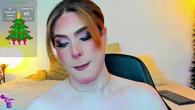 Snapshot of mike_blossom chatting on 12-20-25, 02:35 mike blossom online show from 12-20-25, 02:35