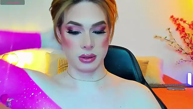 Snapshot of mike_blossom chatting on 02-10-26, 02:10 mike blossom online show from 02-10-26, 02:10