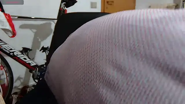 Snapshot of Volpe95a chatting on 03-19-25, 08:43 Volpe95a online show from 03-19-25, 08:43