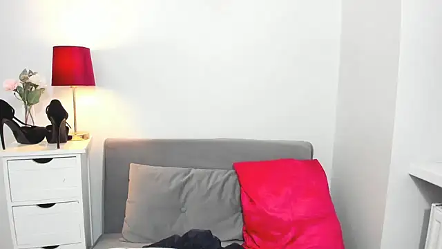 Snapshot of CrystalHotty chatting on 03-17-25, 10:28 CrystalHotty online show from 03-17-25, 10:28