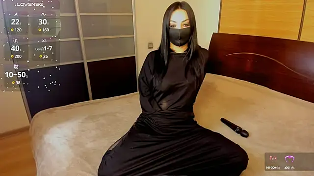 Snapshot of habibi_moon chatting on 12-27-24, 04:15 habibi moon online show from 12-27-24, 04:15