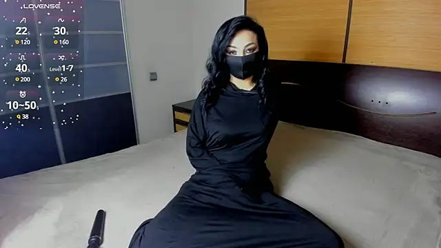 Snapshot of habibi_moon chatting on 12-30-24, 02:31 habibi moon online show from 12-30-24, 02:31