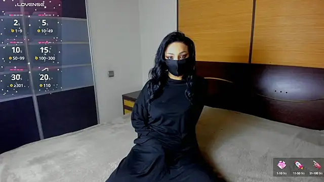 Snapshot of habibi_moon chatting on 01-22-25, 02:15 habibi moon online show from 01-22-25, 02:15
