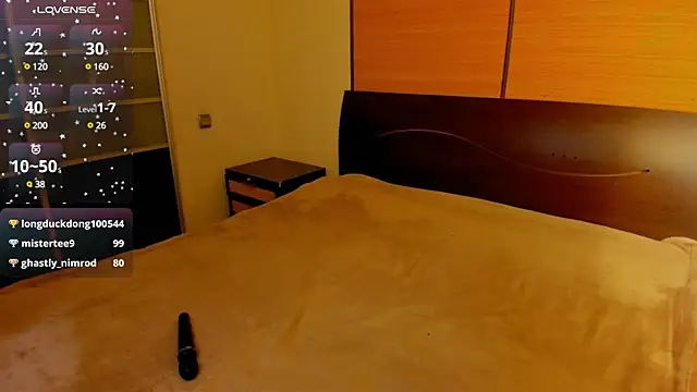 Snapshot of habibi_moon chatting on 01-28-25, 06:27 habibi moon online show from 01-28-25, 06:27