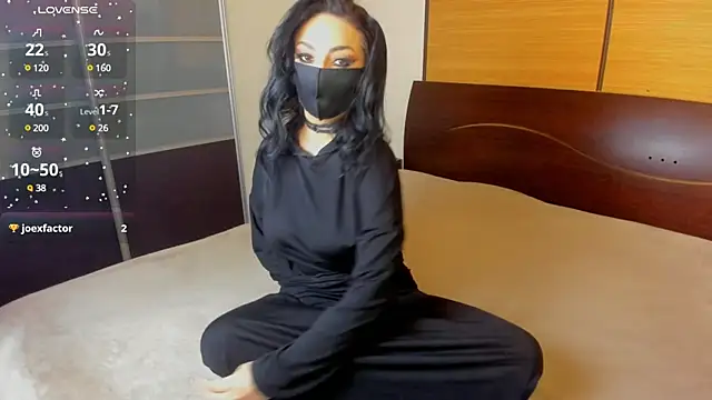 Snapshot of habibi_moon chatting on 03-05-25, 02:25 habibi moon online show from 03-05-25, 02:25