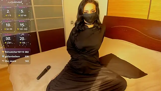 Snapshot of habibi_moon chatting on 03-05-25, 05:29 habibi moon online show from 03-05-25, 05:29