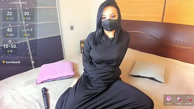 Snapshot of habibi_moon chatting on 09-16-25, 03:18 habibi moon online show from 09-16-25, 03:18