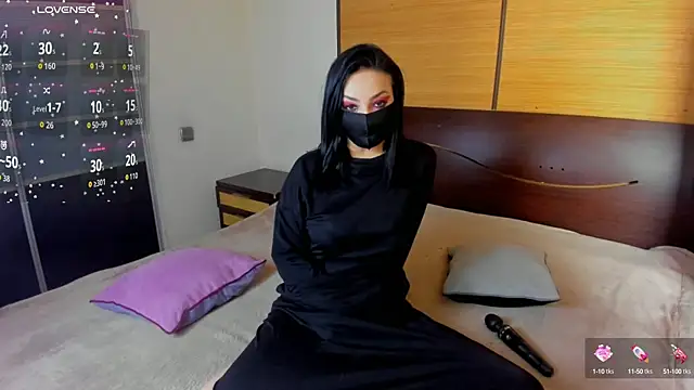 Snapshot of habibi_moon chatting on 09-26-25, 02:59 habibi moon online show from 09-26-25, 02:59