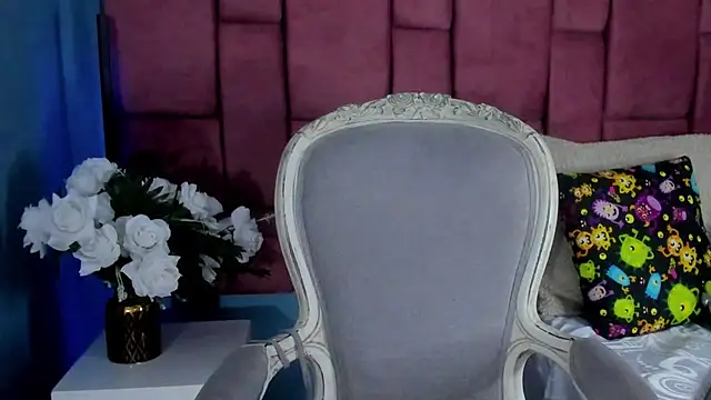 Snapshot of NinaInk chatting on 01-25-25, 12:05 NinaInk online show from 01-25-25, 12:05