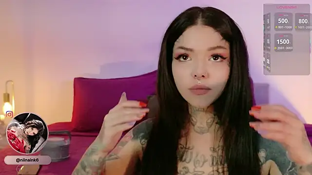 Snapshot of NinaInk chatting on 11-07-25, 12:16 NinaInk online show from 11-07-25, 12:16