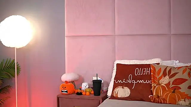 AlmaLuv online show from 11-17-25, 04:51