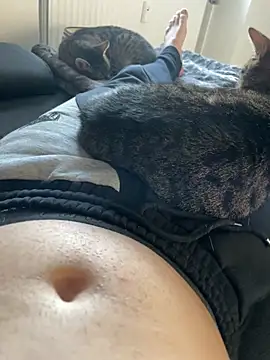 Snapshot of Cookie0602_ chatting on 03-08-25, 04:17 Cookie0602  online show from 03-08-25, 04:17