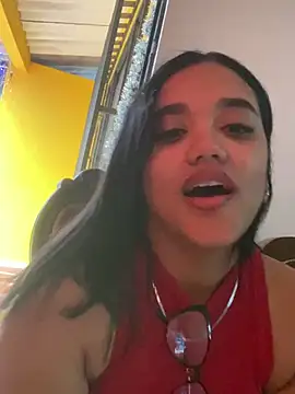 Snapshot of ElaEndez_ chatting on 01-01-25, 12:11 ElaEndez online show from 01-01-25, 12:11