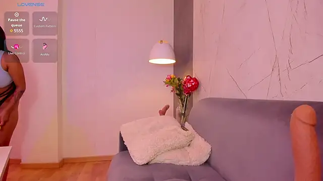 Snapshot of ElaEndez_ chatting on 03-19-25, 02:24 ElaEndez online show from 03-19-25, 02:24
