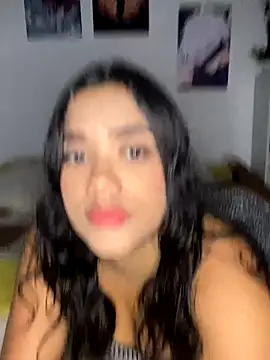 Snapshot of ElaEndez_ chatting on 11-23-25, 10:31 ElaEndez online show from 11-23-25, 10:31