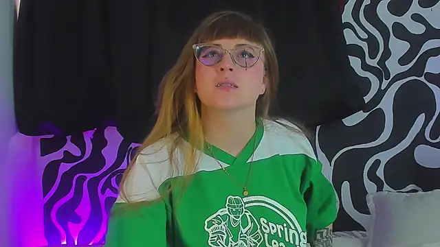 Snapshot of tekila__ chatting on 09-09-25, 06:29 tekila online show from 09-09-25, 06:29