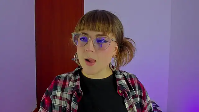 Snapshot of tekila__ chatting on 01-17-26, 12:37 tekila online show from 01-17-26, 12:37