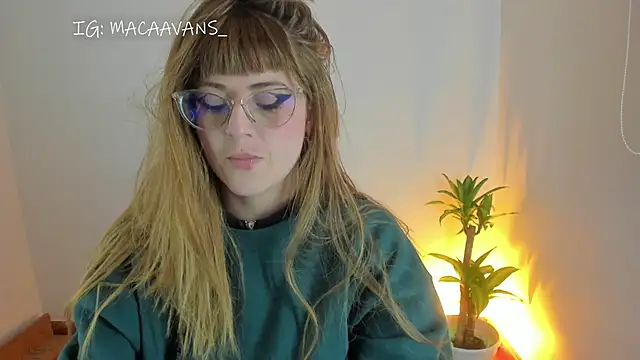 Snapshot of tekila__ chatting on 02-28-26, 10:55 tekila online show from 02-28-26, 10:55