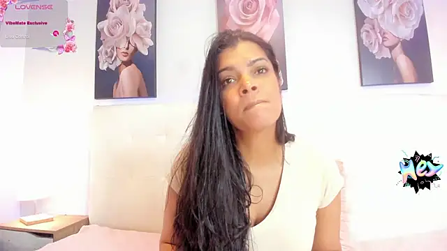 Snapshot of Sweetdreamses_ chatting on 02-02-25, 12:46 Sweetdreamses online show from 02-02-25, 12:46