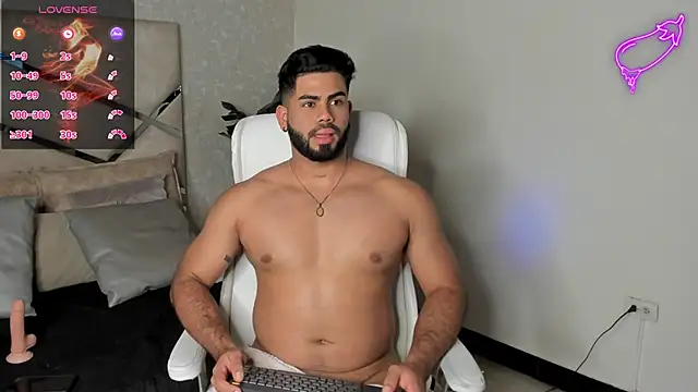 Snapshot of noah_crux chatting on 02-19-25, 06:10 noah crux online show from 02-19-25, 06:10