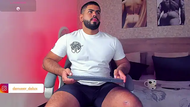 Snapshot of noah_crux chatting on 10-22-25, 12:27 noah crux online show from 10-22-25, 12:27